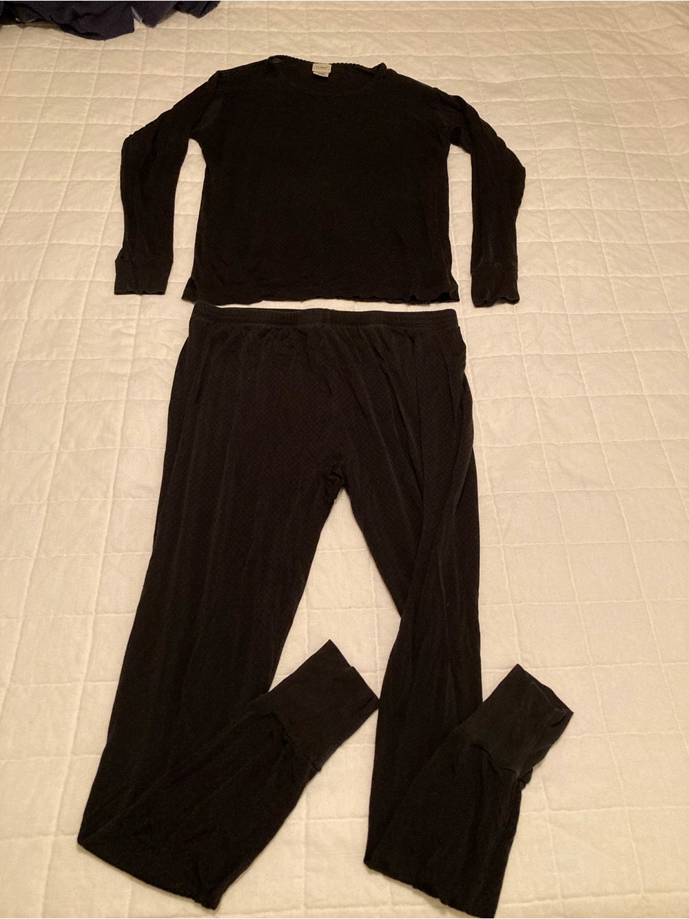 L.L. Bean Black Silk Women’s Thermal Set - Long Sleeve Top & Pants